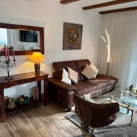 Haus Edeltrud - Ferienwohnung Moselufer Bernkastel-Kues