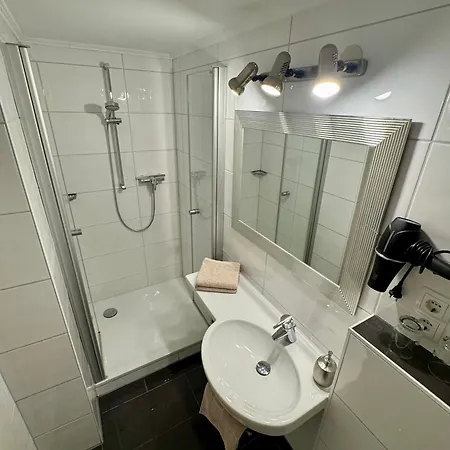 Haus Edeltrud - Ferienwohnung Moselufer *