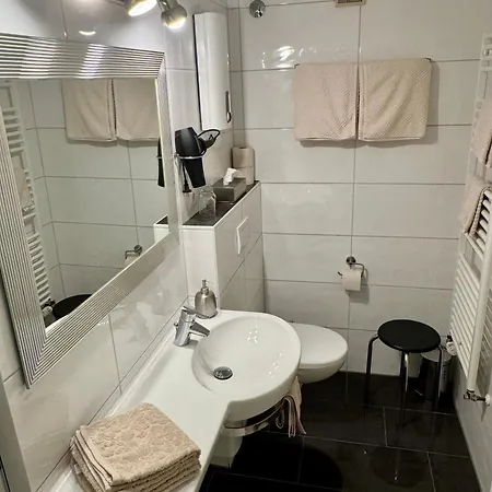 Haus Edeltrud - Ferienwohnung Moselufer Apartment Bernkastel-Kues